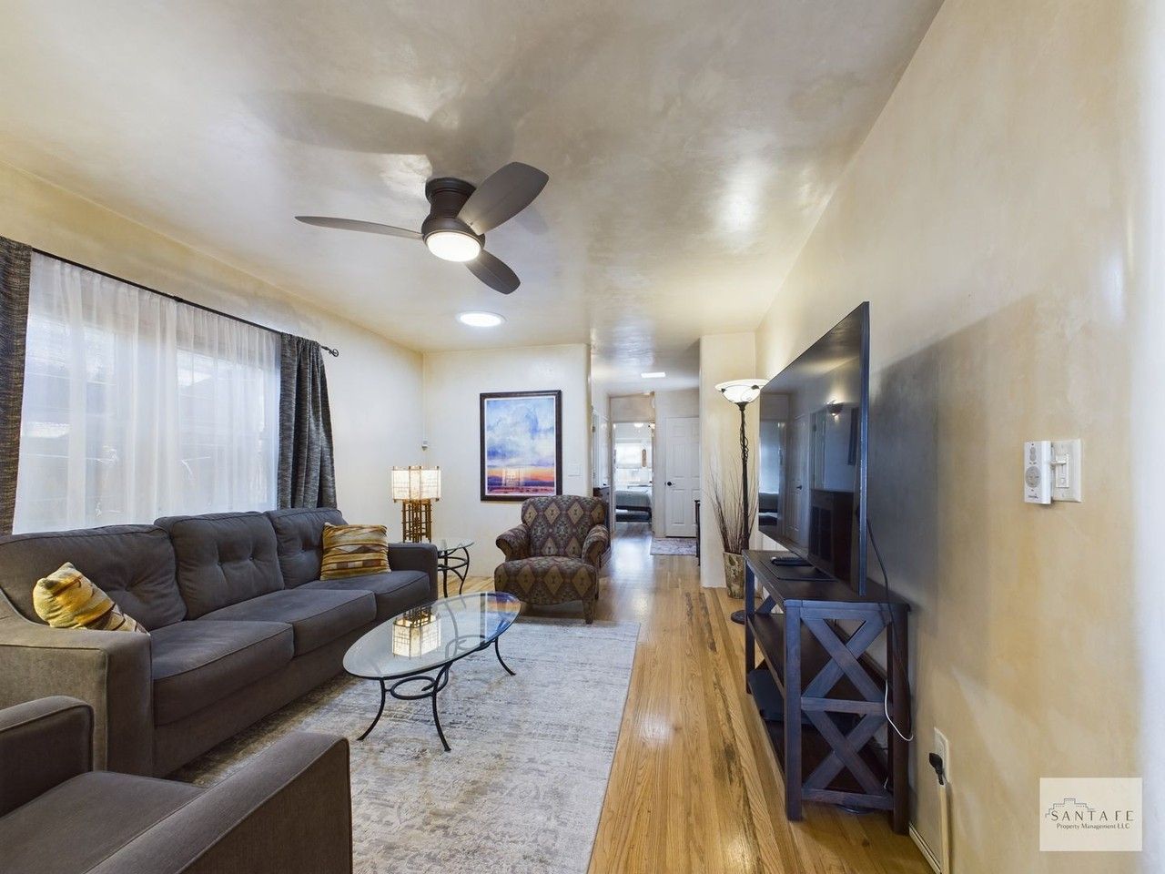 303 Sena St - Photo 4 of 30