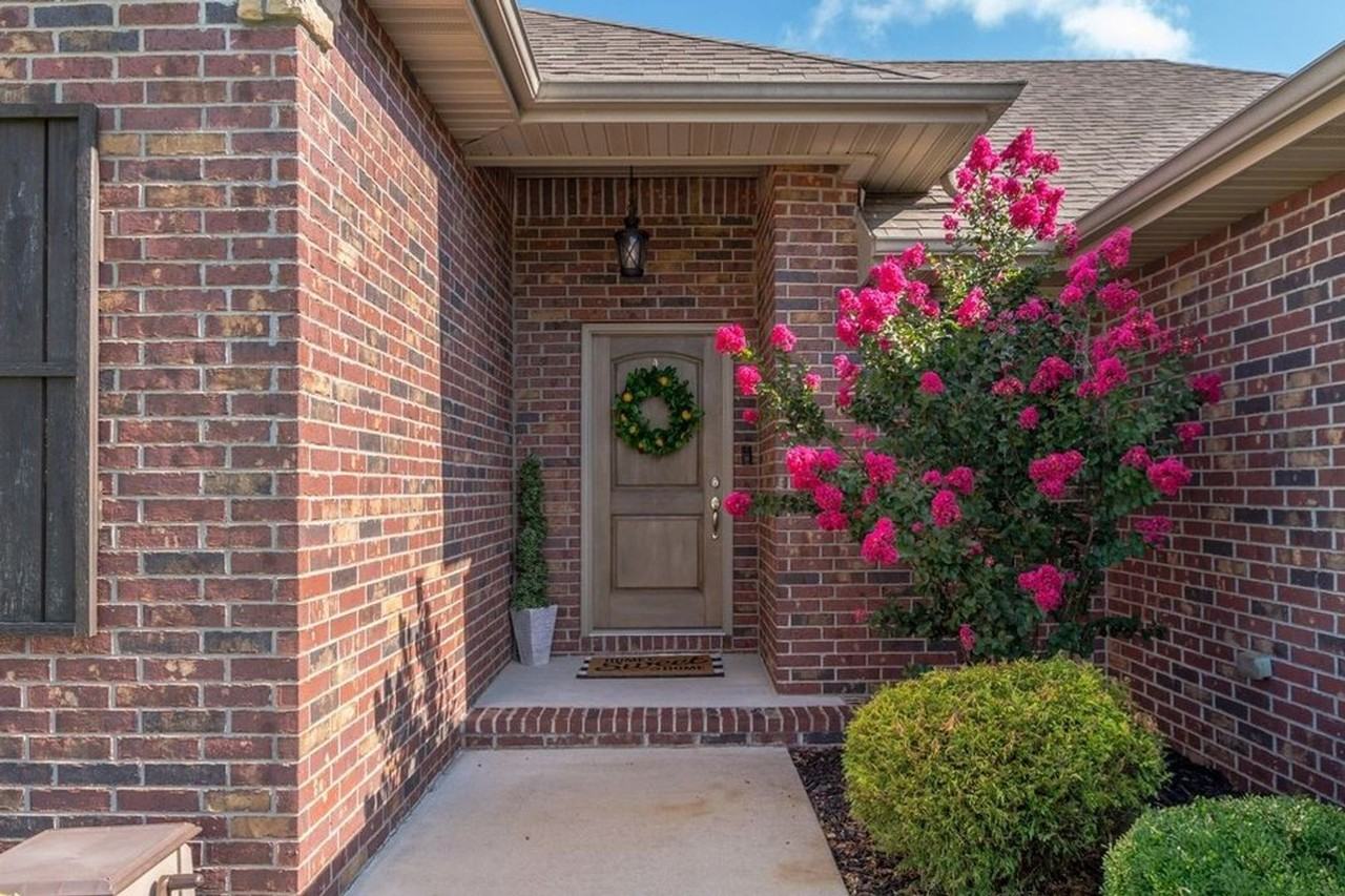 4443 Somerset Dr - Photo 4 of 35