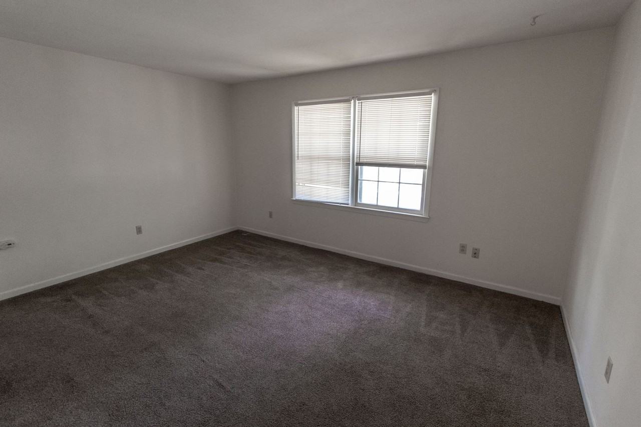 2816 Leeway Dr - Photo 6 of 24