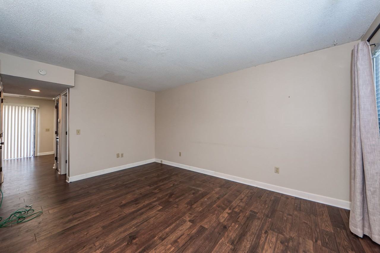 1411 Brockman Cir - Photo 3 of 28
