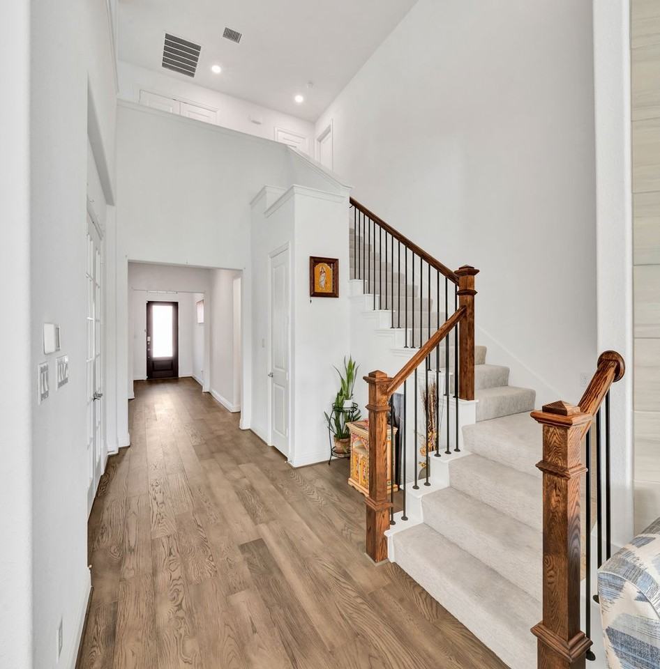 306 Dove Falls Dr - Photo 3 of 50