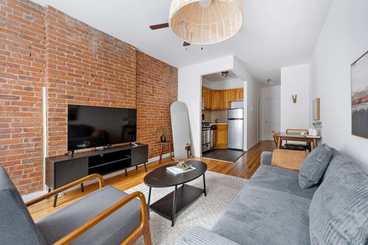 829 9th Ave #1038655P - Photo 5 of 12