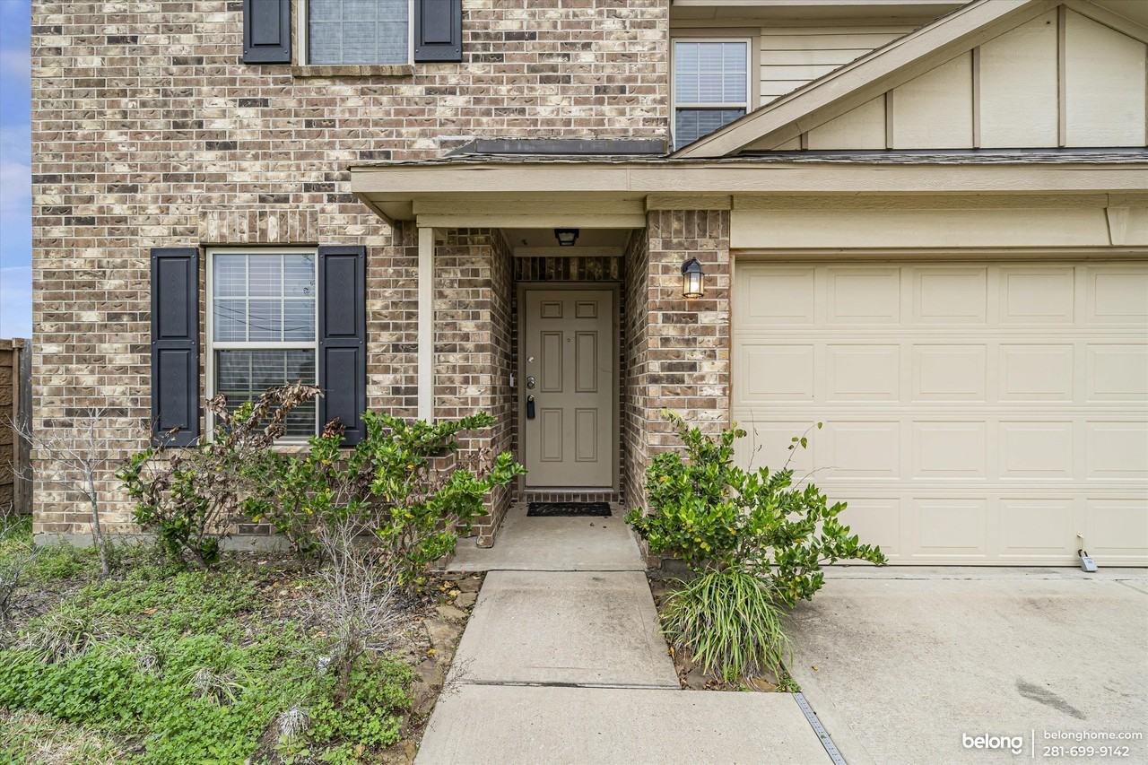 5007 Royal Amber Ln - Photo 5 of 43