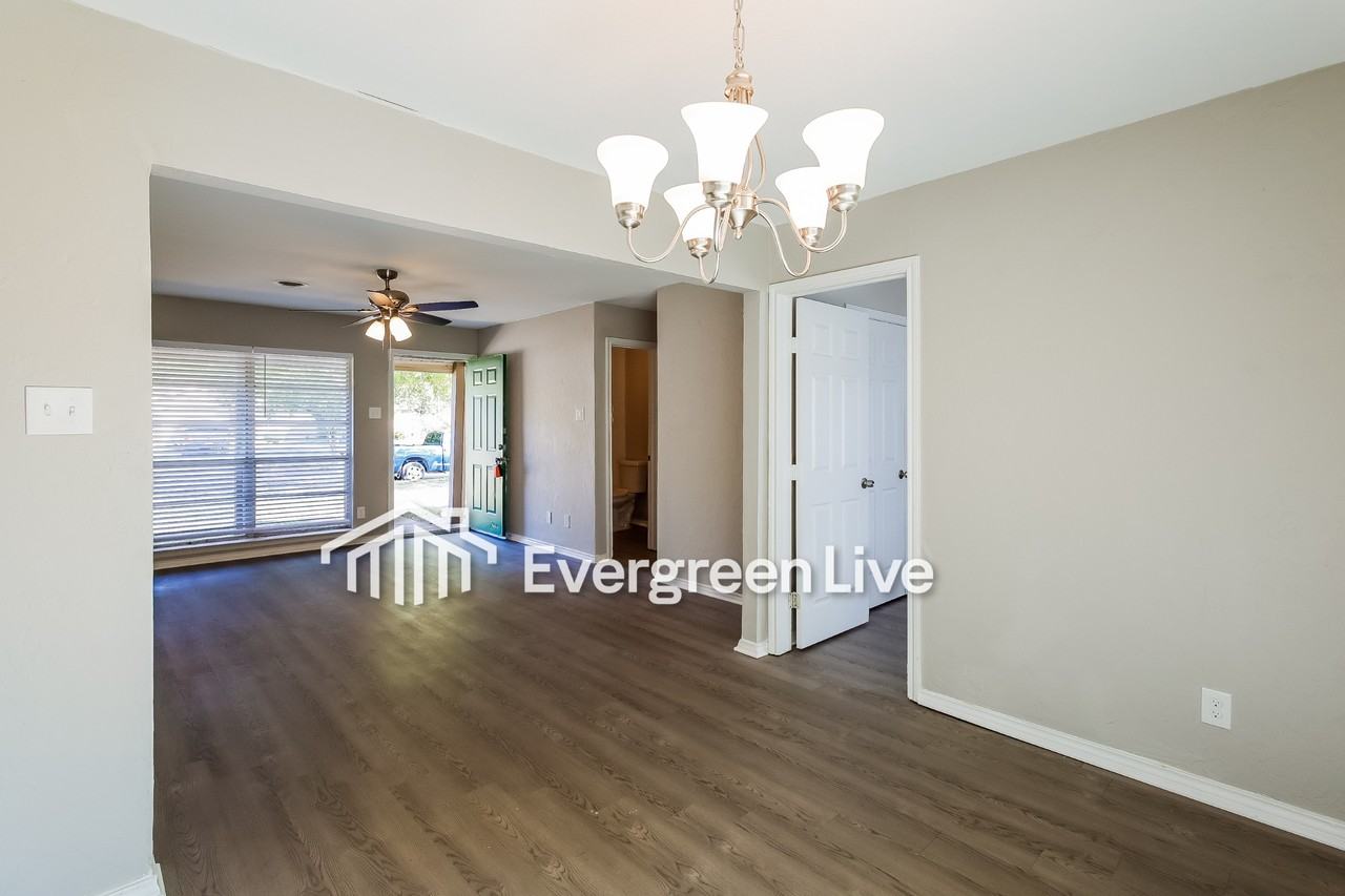 2940 Old North Rd - Photo 4 of 22