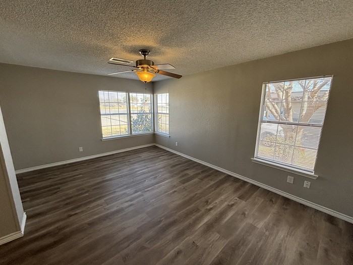 501 W Cuthbert Ave - Photo 3 of 31