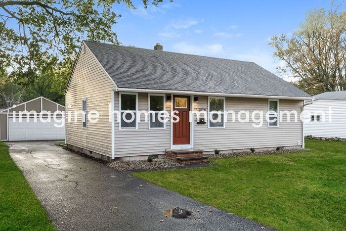 1306 E 340th St - Photo 3 of 15