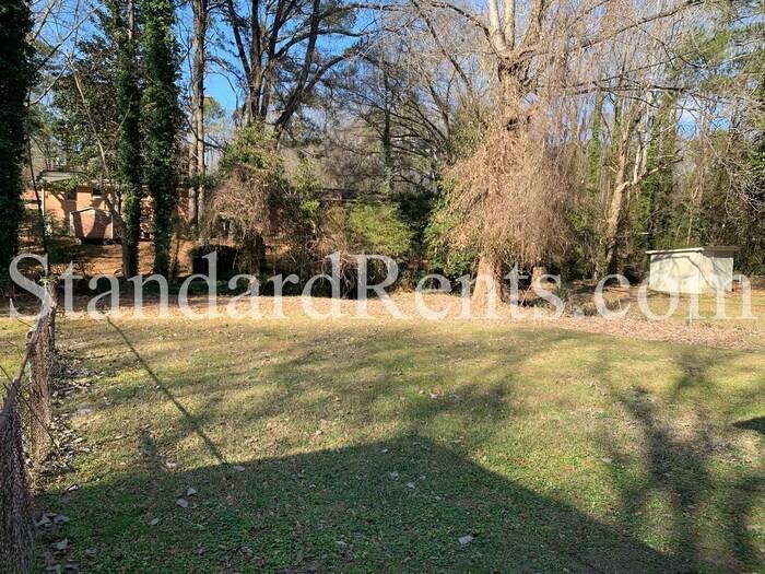 1640 Maldo Dr Nw - Photo 3 of 3
