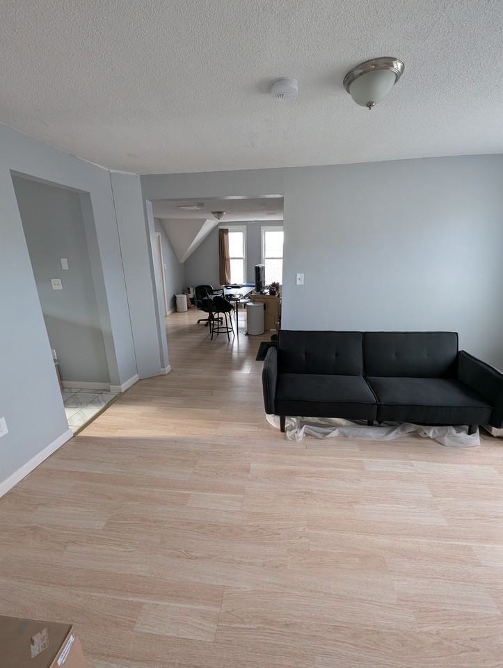 152 East Farm Street #3 - Photo 4 of 10