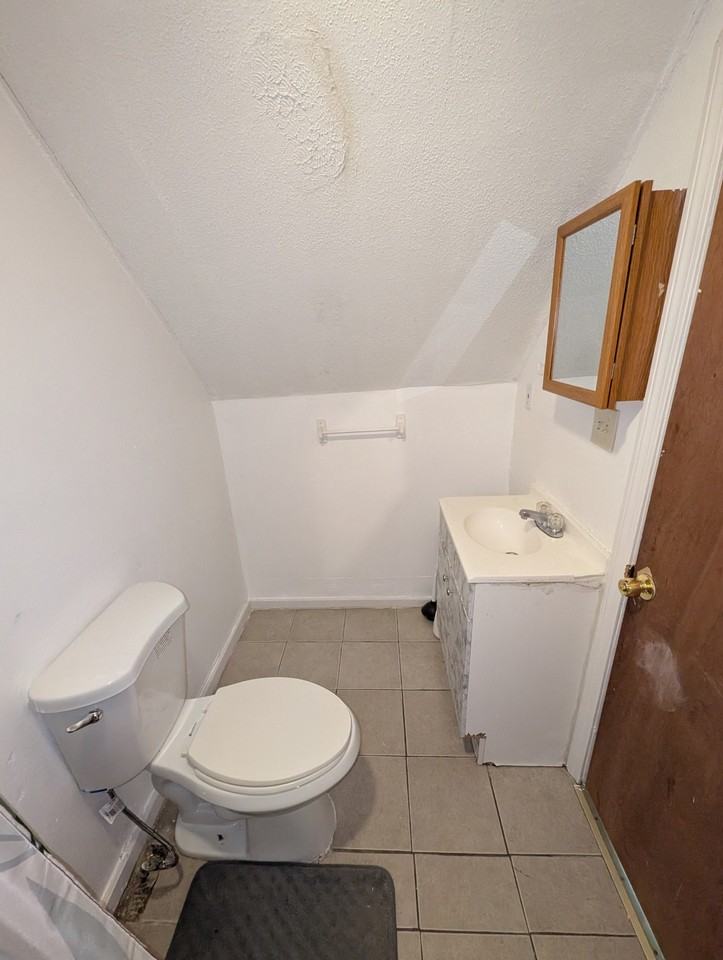 152 East Farm Street #3 - Photo 5 of 10