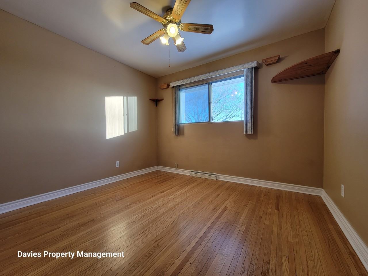 12824 103 St Nw #1 - Photo 5 of 21