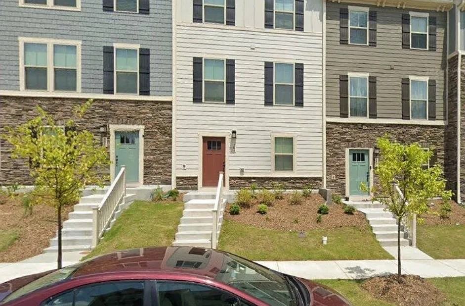 305 Poplar Leaf Way - Photo 2 of 25