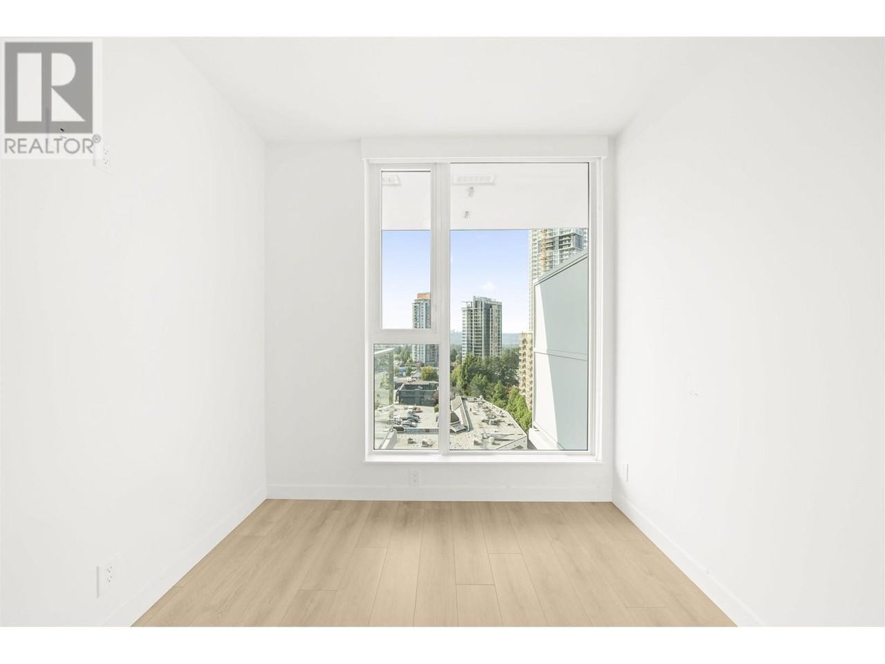 567 Clarke Road - Photo 7