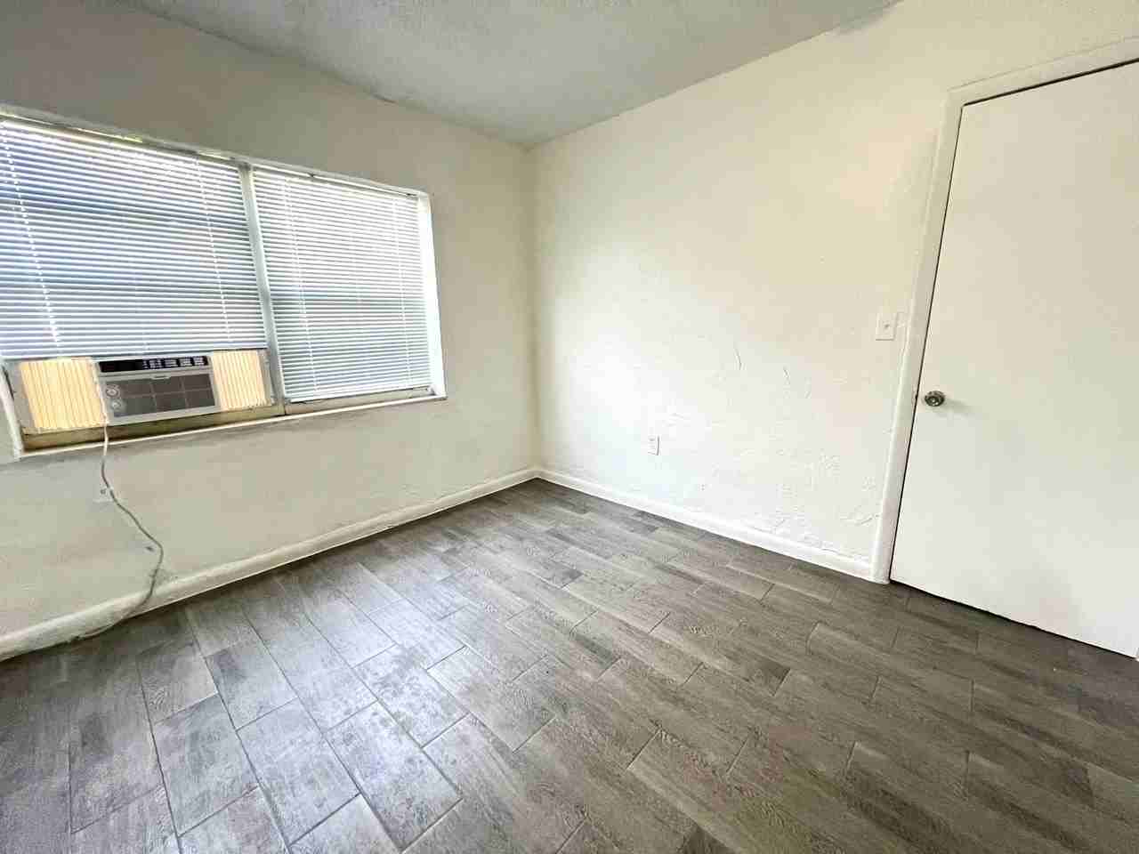 Centrally Located Gated Property Just Outside of Downtown Miami - Photo 7 of 32