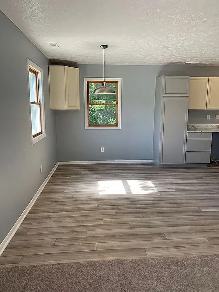 Tesoro Properties - Photo 5 of 34