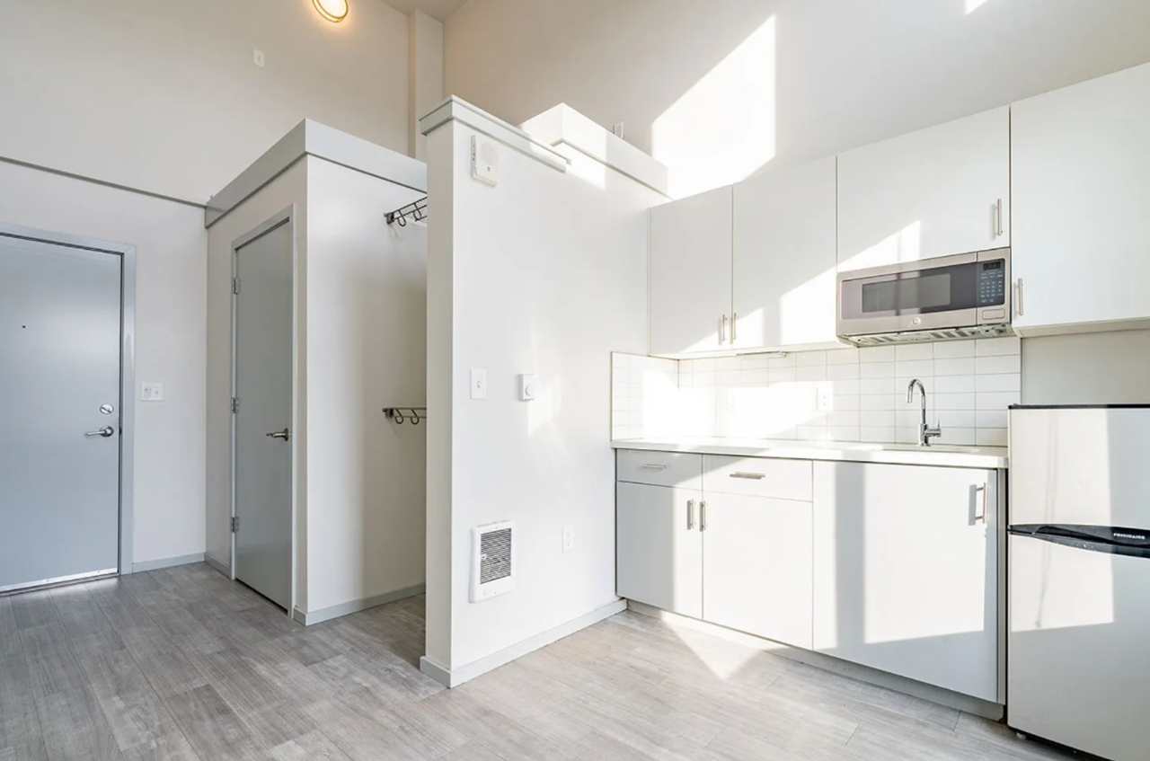 Beautiful Studios in Convenient Location - Photo 2 of 4