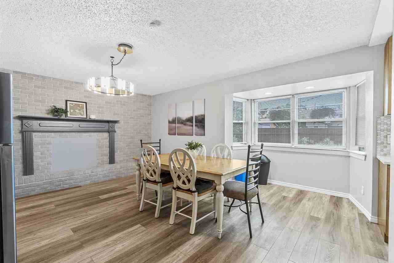 Spacious and Cozy Home in the Heart of Garland - Photo 5 of 19