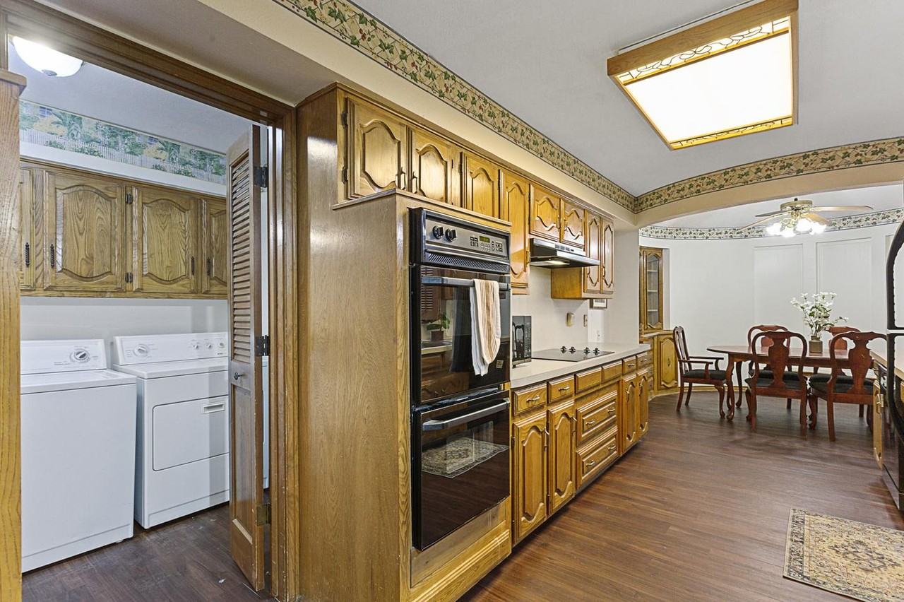 Beautiful DeSoto home offering peaceful surroundings and spacious living! - Photo 7 of 12