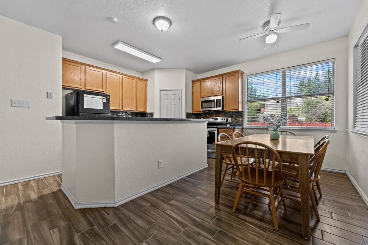 8101 Southern Pine Way - Photo 6 of 19