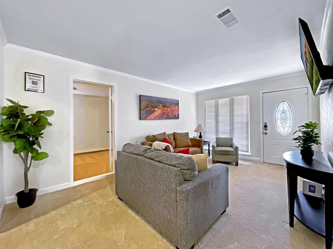 Charming home near Veterans Park - Photo 2 of 16