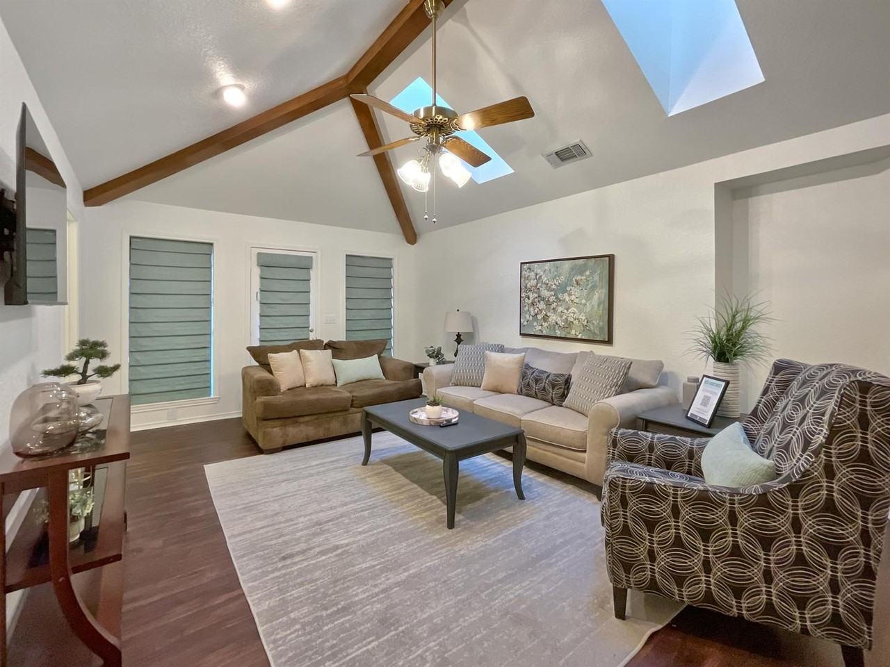 Charming Arlington Home by Rush Creek - Photo 2 of 19