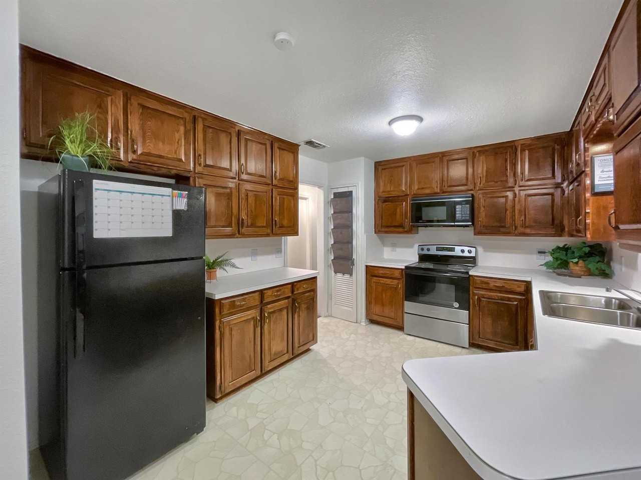 Charming Arlington Home by Rush Creek - Photo 6 of 19