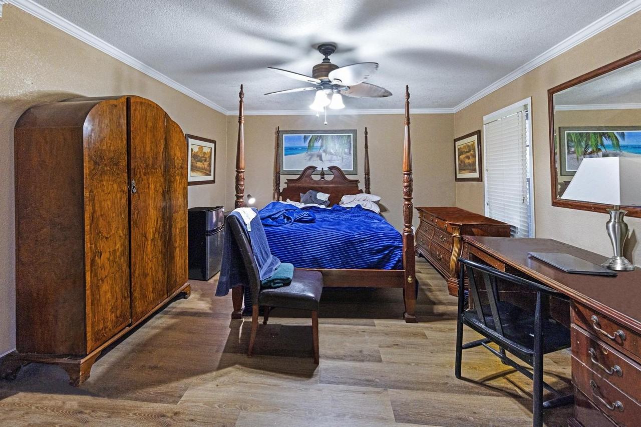 Tranquil and stylish living in Lilburn – a perfect place to unwind! - Photo 4 of 22