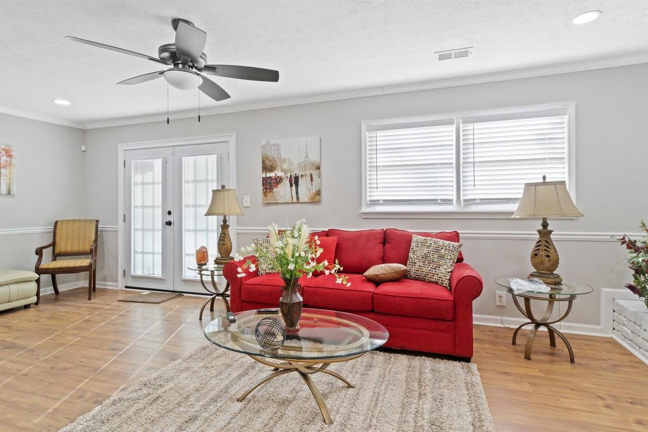 693 Tahoe Cir - Photo 5 of 35