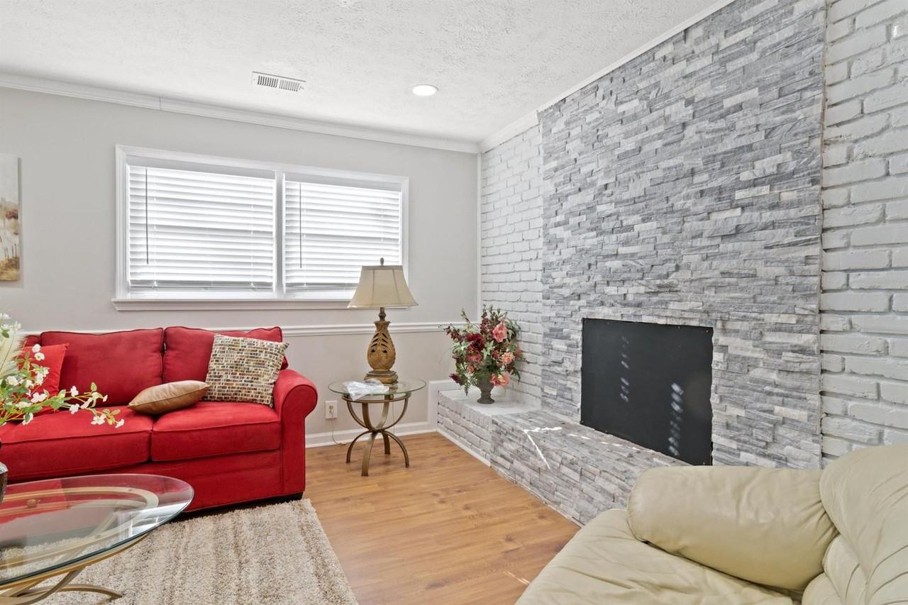 693 Tahoe Cir - Photo 6 of 35