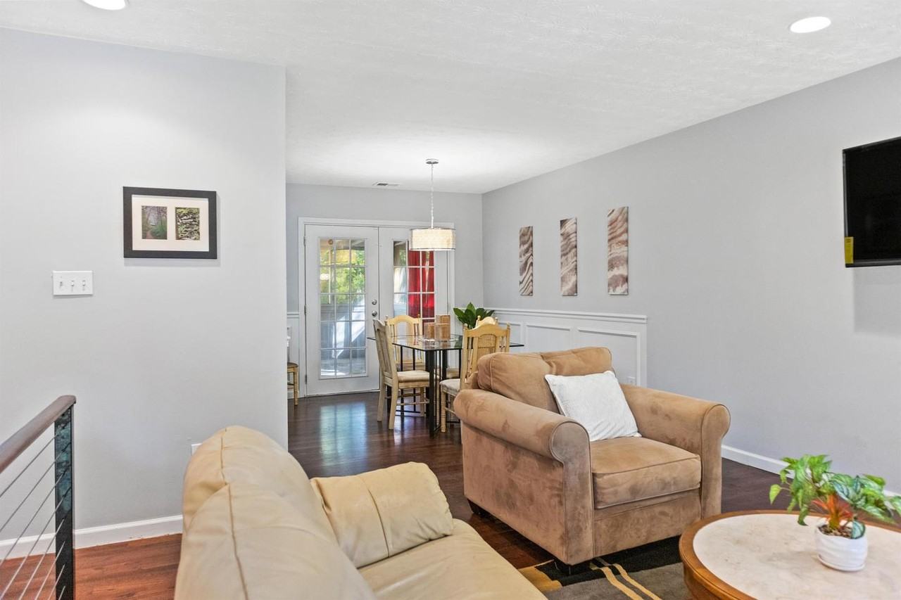Charming Stone Mountain home with comfort and convenience - Photo 7 of 18