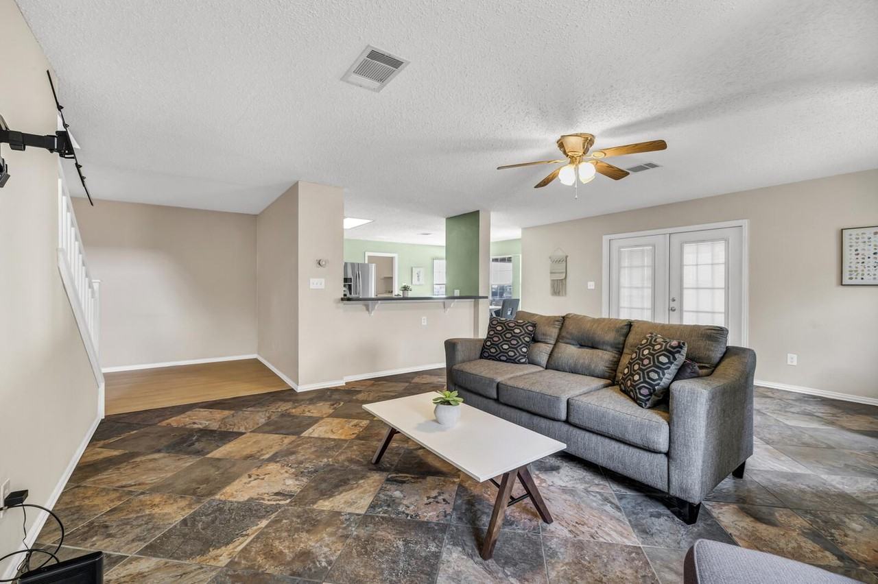Pflugerville Dream Home with Designer Finishes and a Covered Patio - Photo 4 of 42