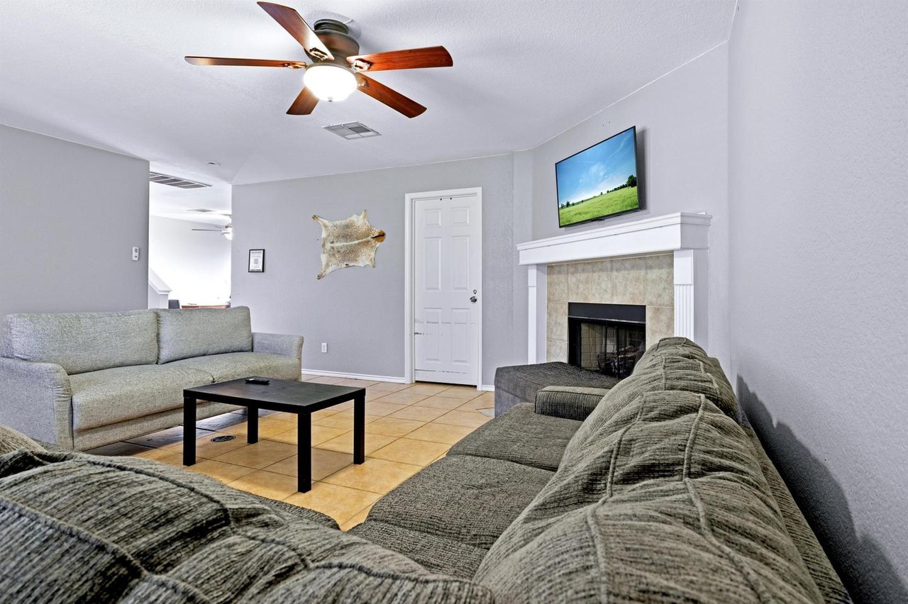 Cozy Kyle Home in a Quiet Community Apartments - Kyle TX | Zumper