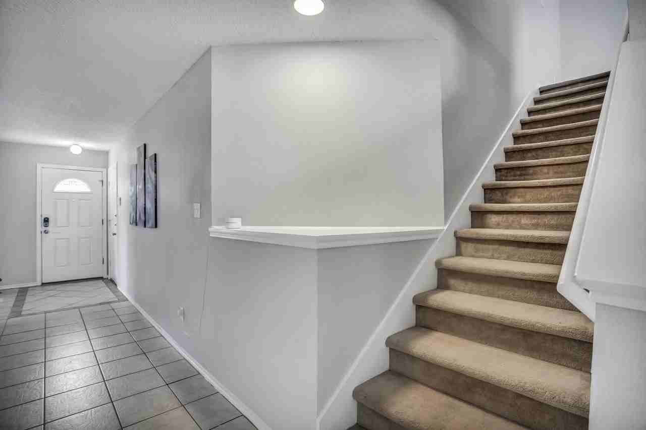 Charming Austin home on a quiet street near parks - Photo 7 of 19