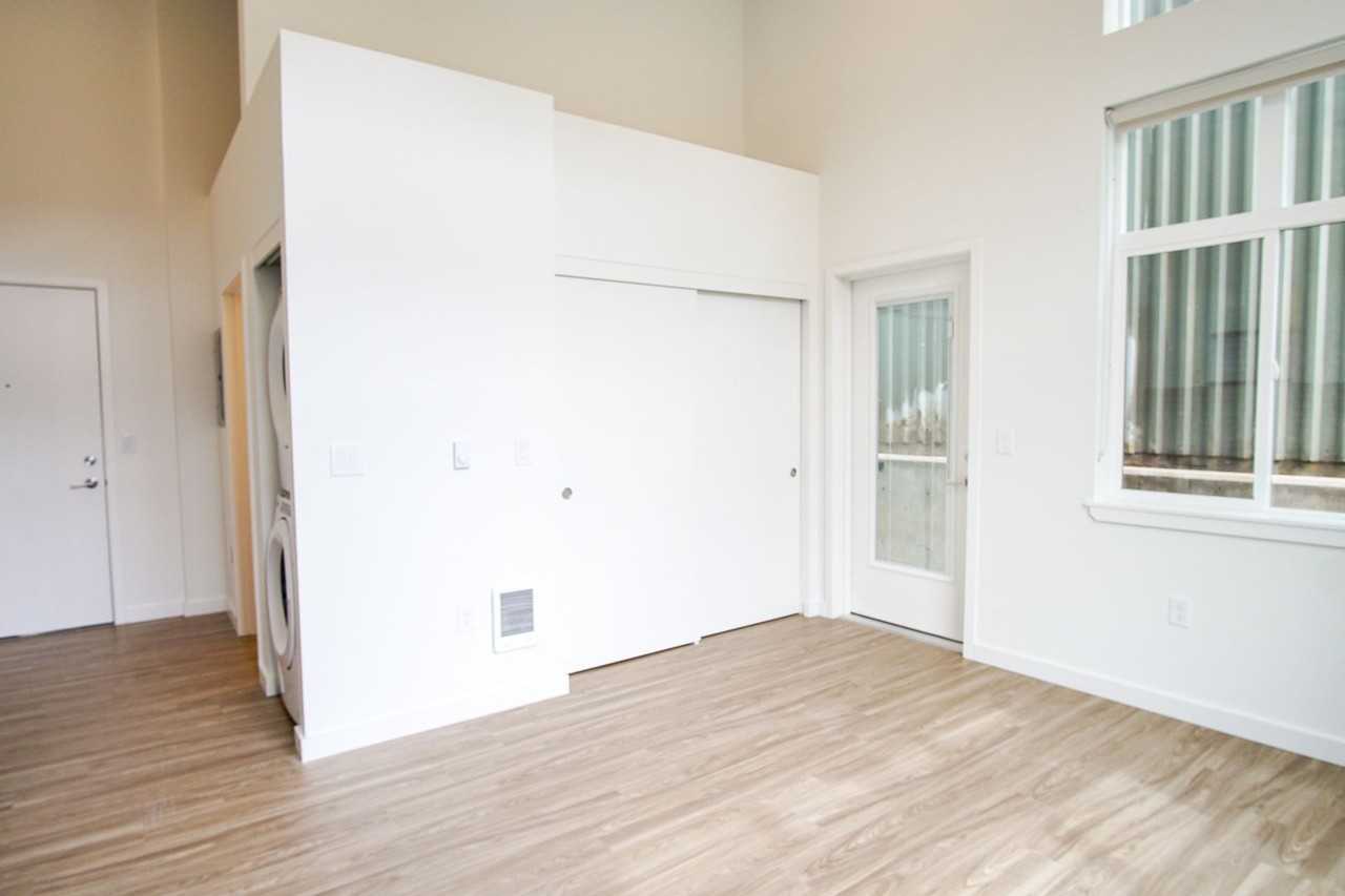 2320 N Vancouver Ave #103 - Photo 5 of 16