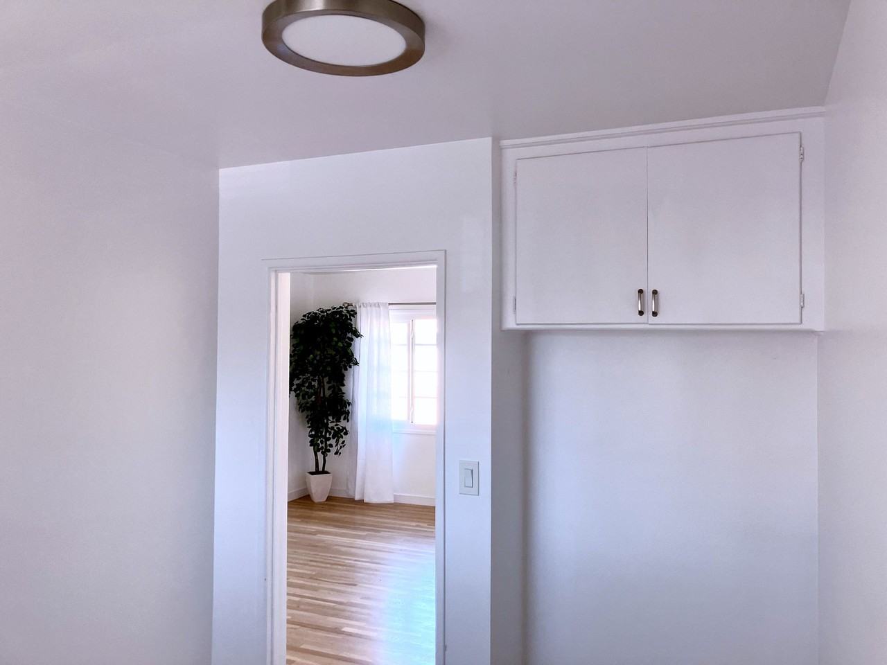 1553-1555 Riverside Dr. - Photo 3 of 18