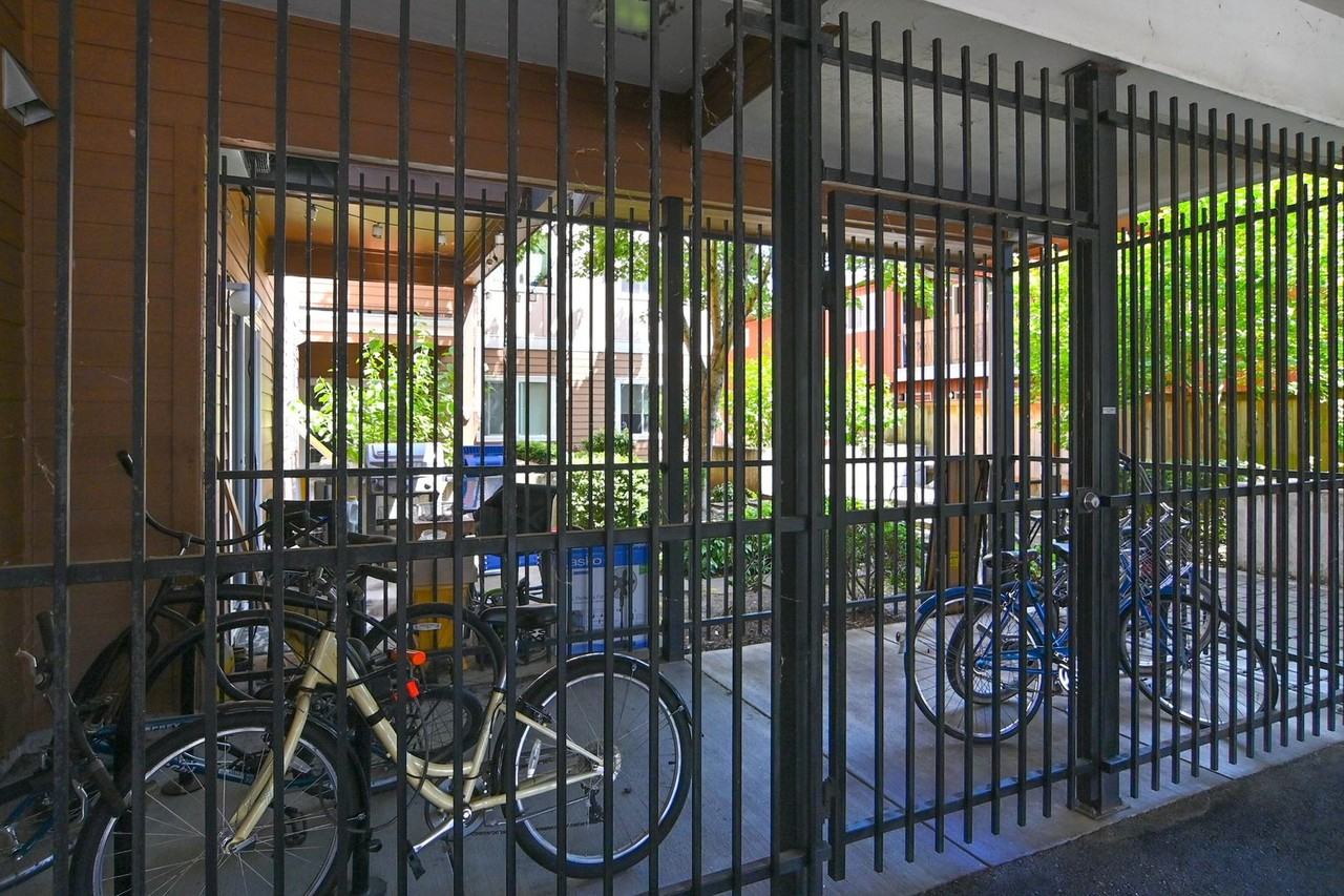 Pipers Landing - Photo 3 of 34