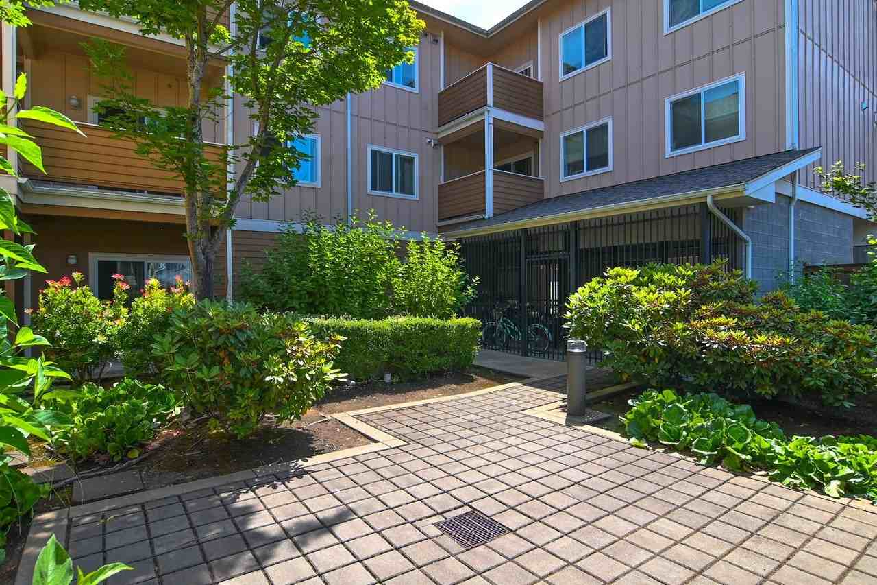 Pipers Landing - Photo 6 of 34