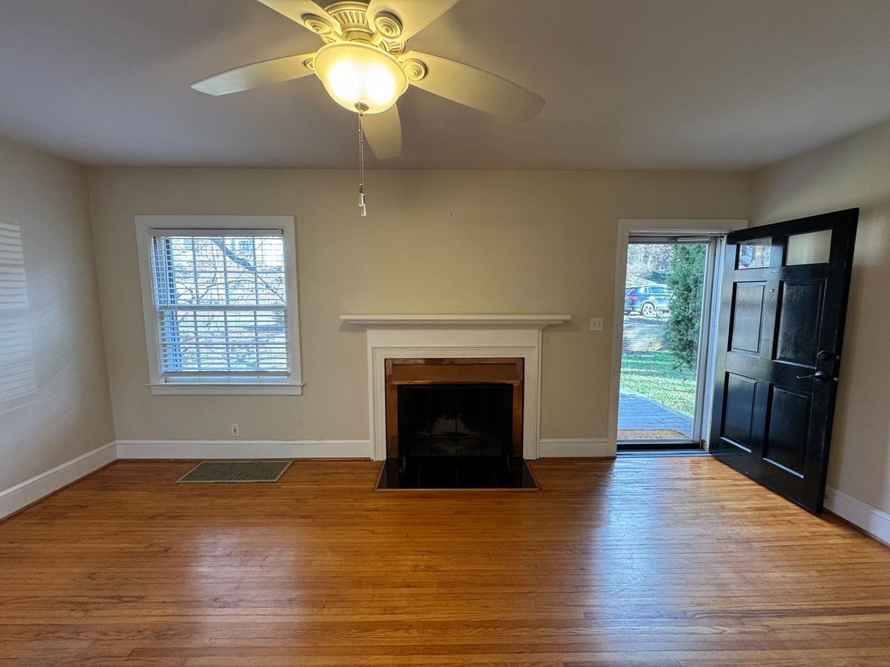29 Canterbury Rd - Photo 5 of 45