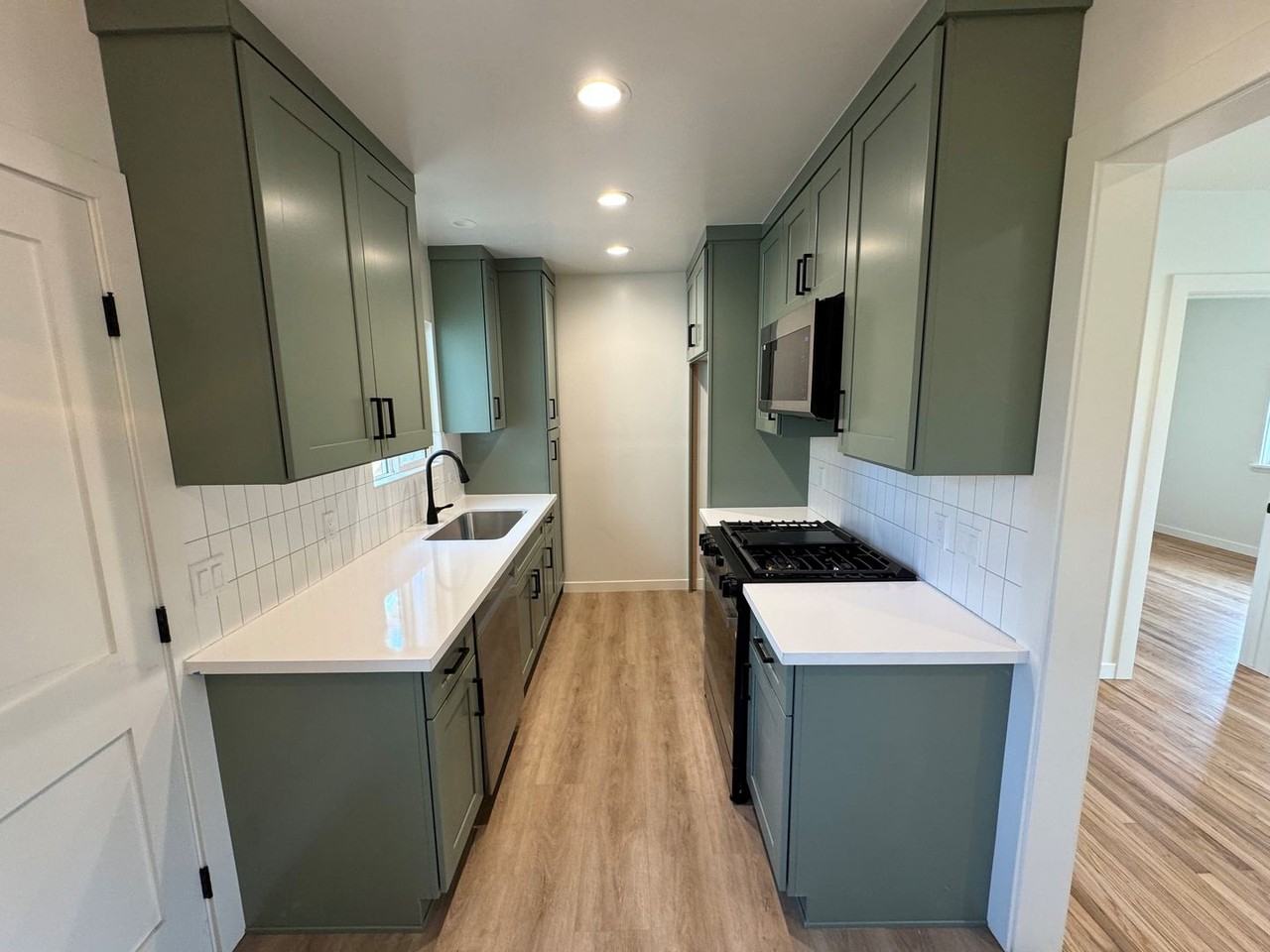 2161 Channel Dr - Photo 6 of 26