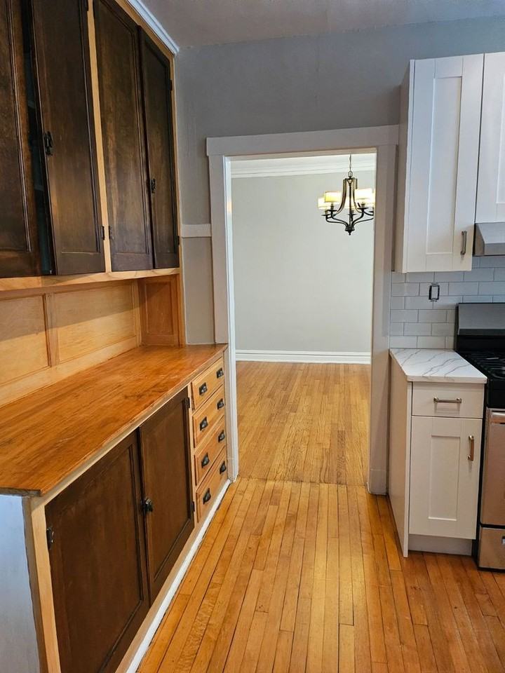 1623 W Thome Ave #3 - Photo 3 of 12