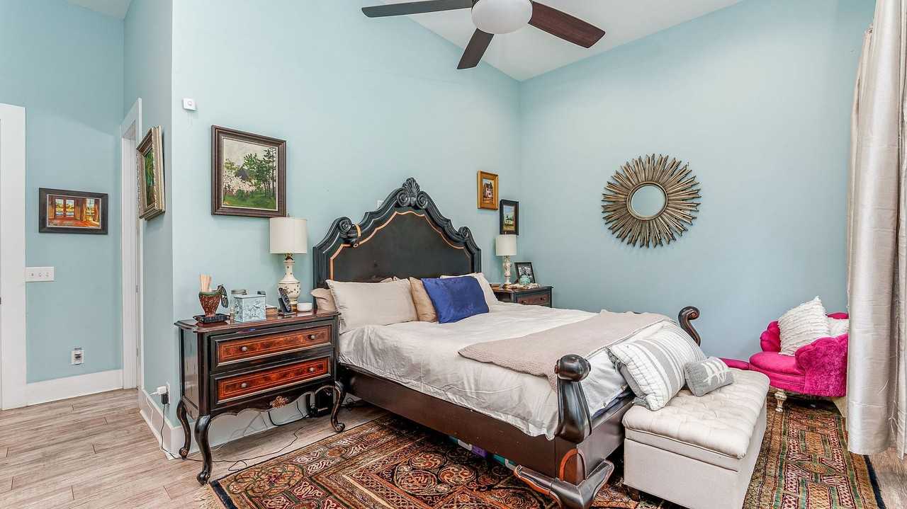 1395 Old Rosebud Trl - Photo 2 of 33