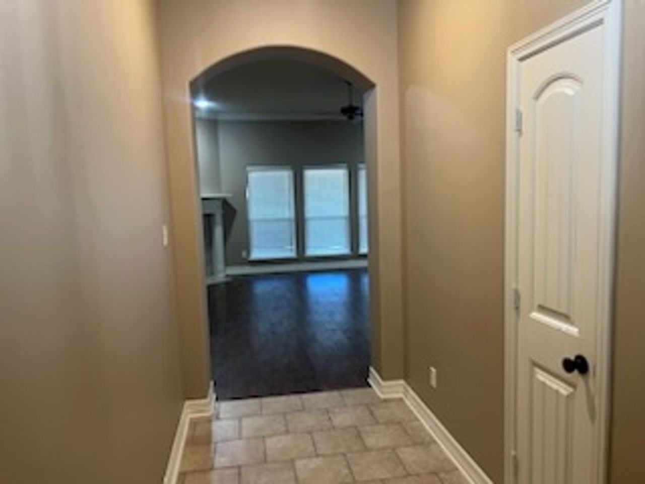 437 Maggie Cir - Photo 2 of 19