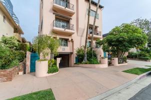featured image of 1230 Wellesley Ave