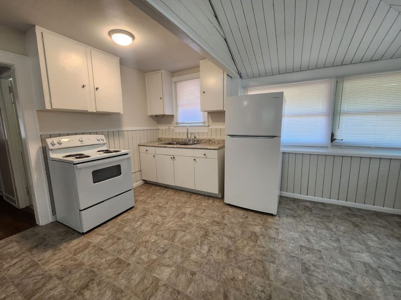 5444 1/2 30th Ave S #4C - Photo 4 of 21