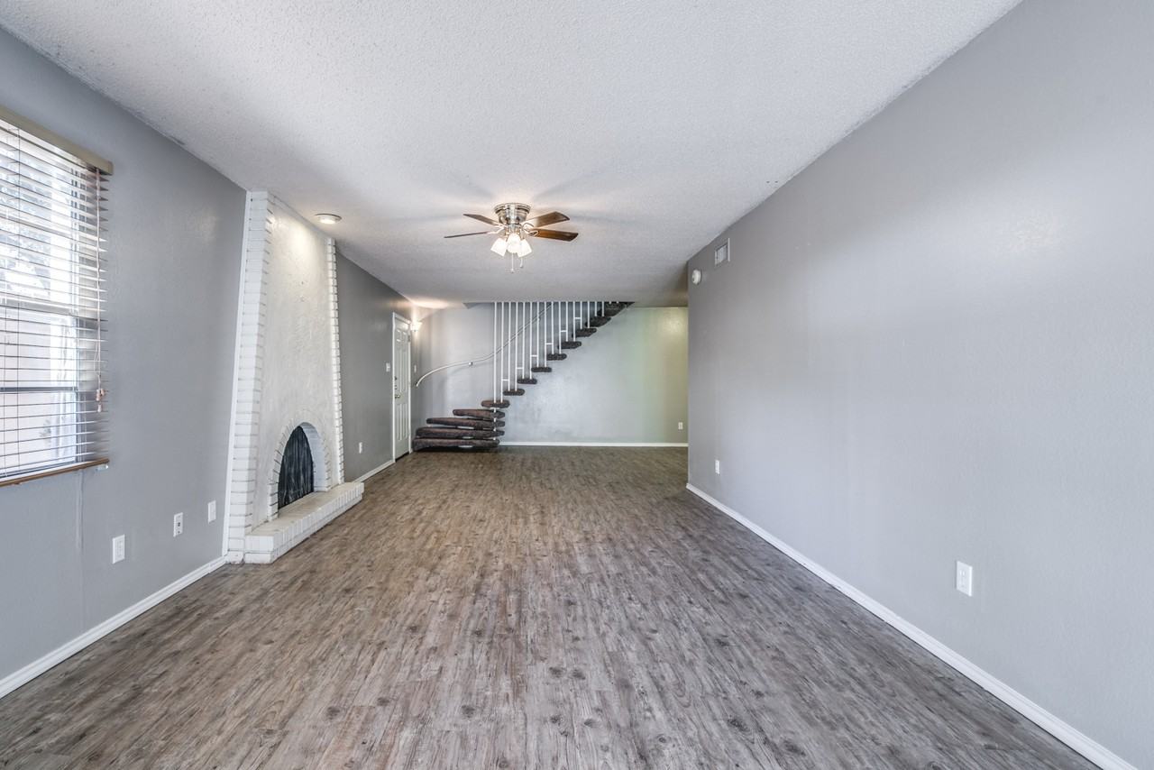 5302 Kenosha Ave - Photo 5 of 50