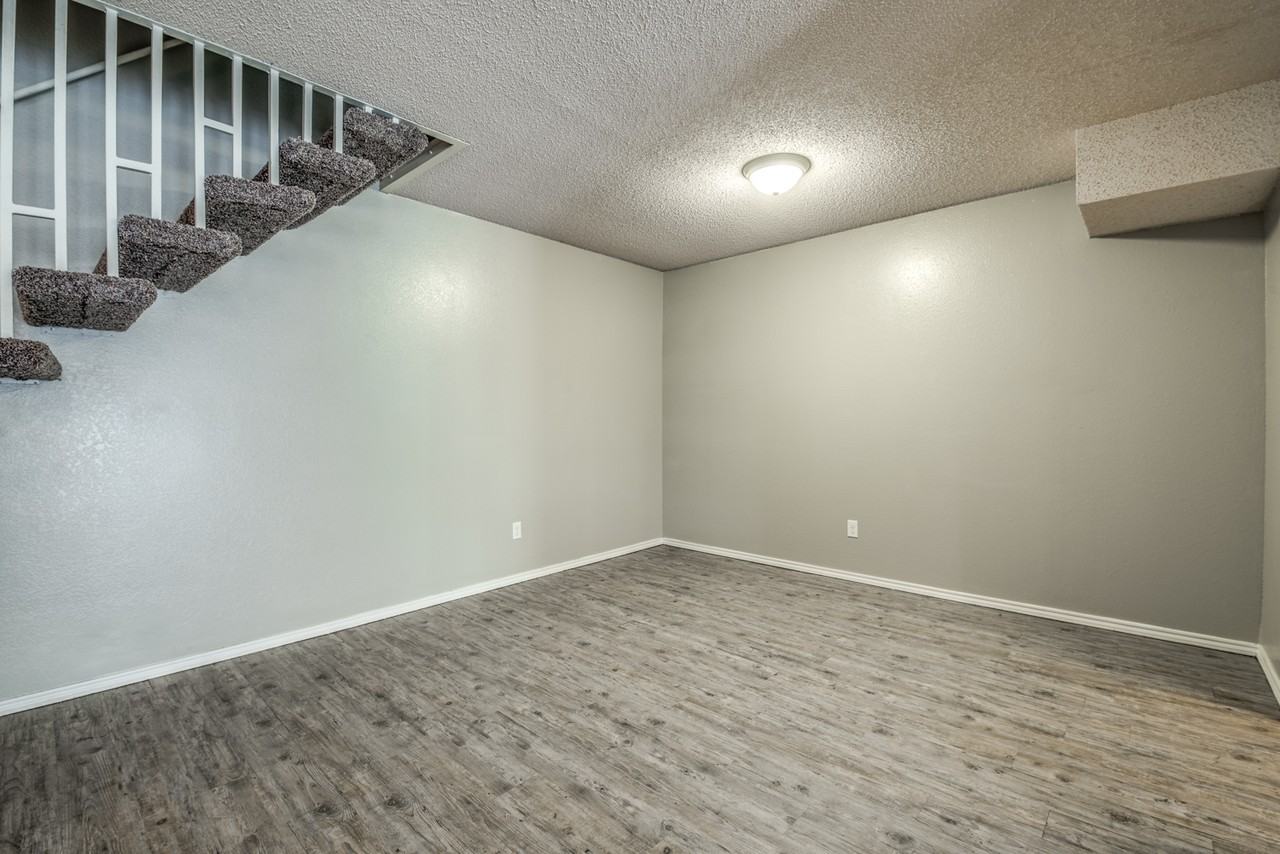 5302 Kenosha Ave - Photo 7 of 50