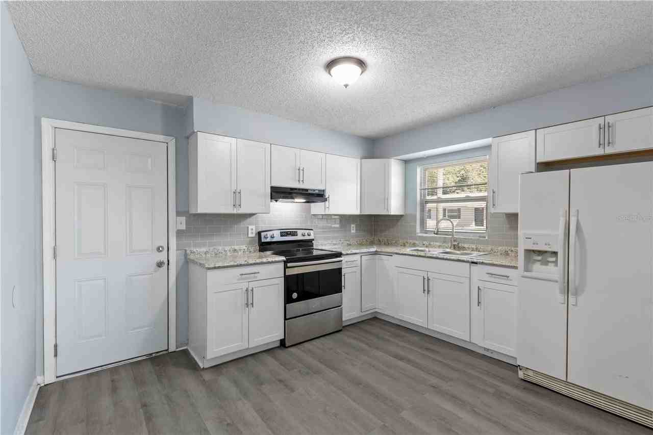 1703 Birchwood Cir #1 - Photo 6 of 17