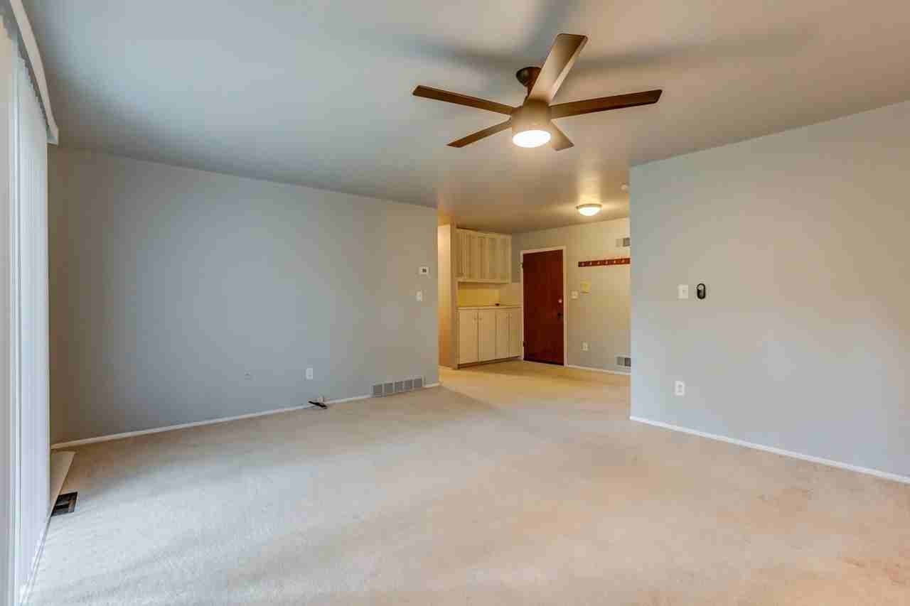 211 Woodsboro Dr Lowr - Photo 7 of 25