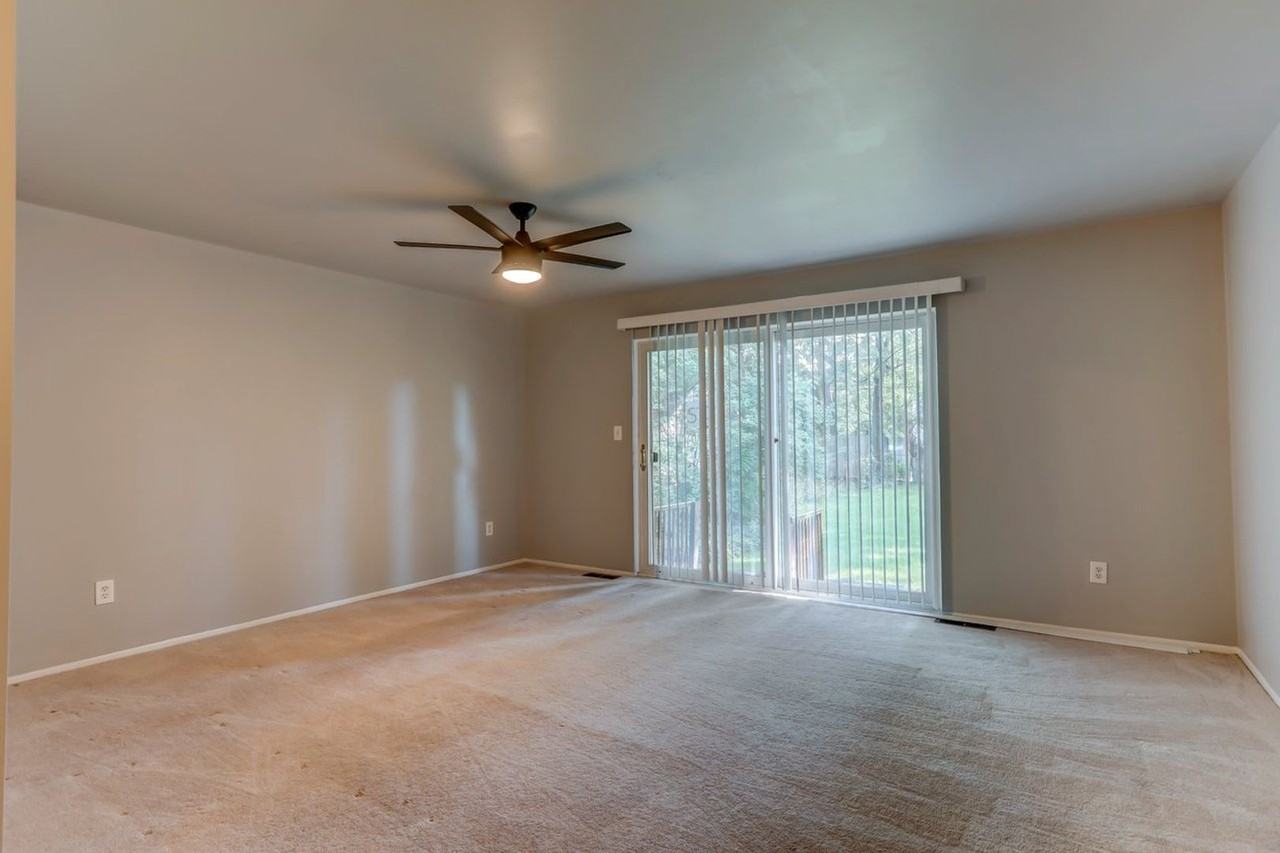 211 Woodsboro Dr Lowr - Photo 5 of 25