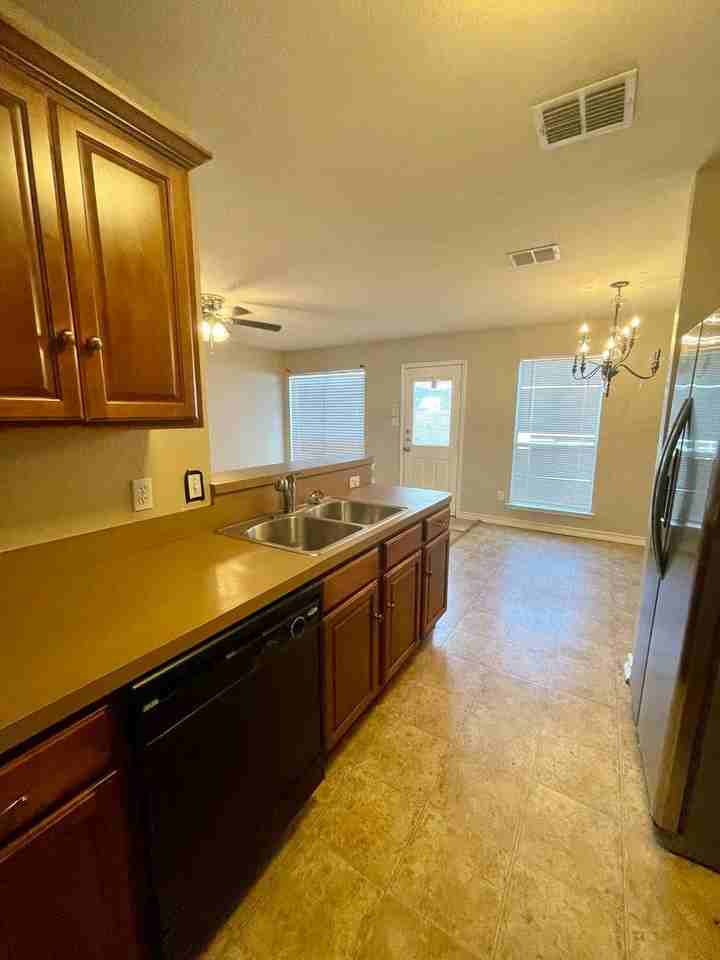 5640 Giddyup Ln - Photo 6 of 15