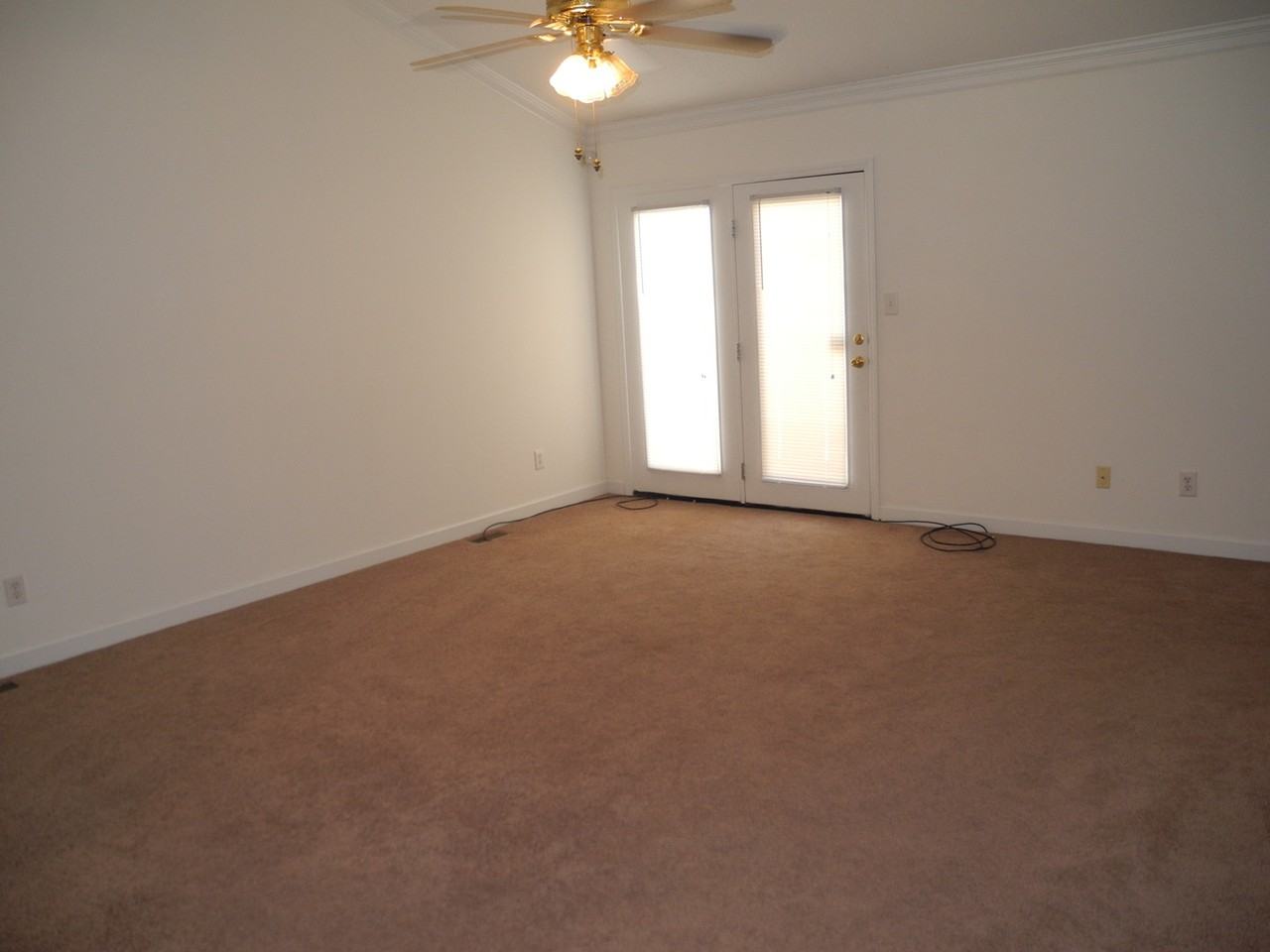 2019 S Mebane St Apt B - Photo 2 of 8